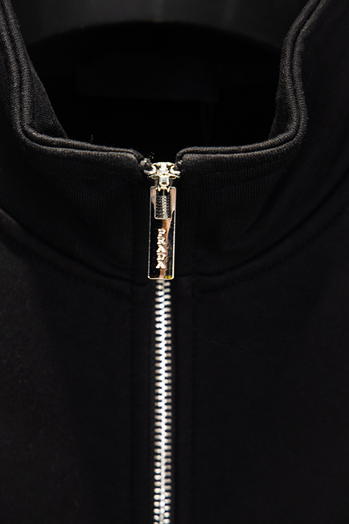 プラダスーパーコピー ハーフジップオープンチェストスウェットシャツ