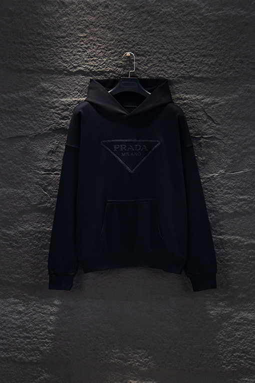 プラダ 新しいヘビーデューティー刺繍スウェットシャツ