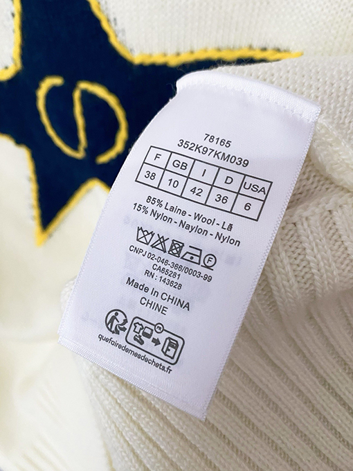 ディオール 新しいロゴ入り長袖トップス