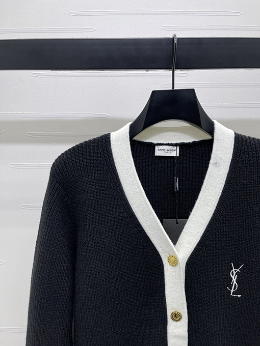 サンローランスーパーコピー 新しいレディースVネックニットカーディガン