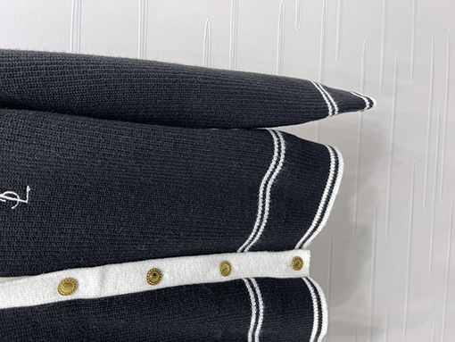 サンローランスーパーコピー 新しいレディースVネックニットカーディガン