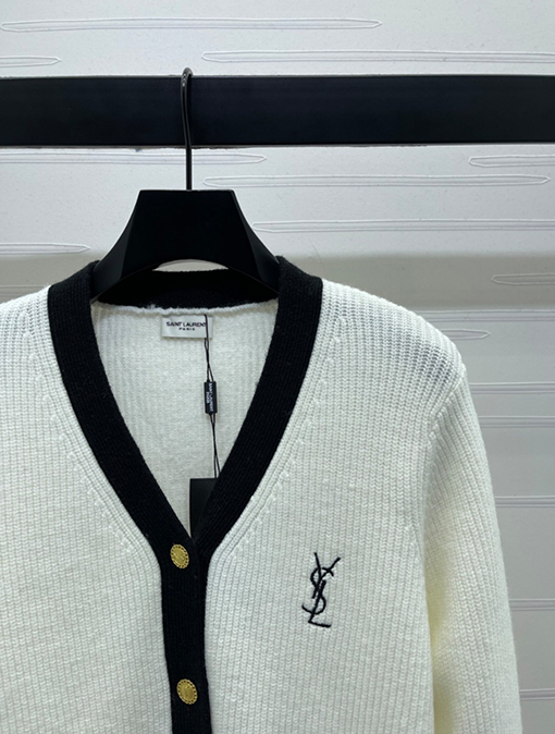 サンローランスーパーコピー 新しいレディースVネックニットカーディガン