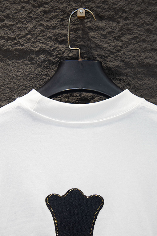 クロムハーツ 新作オーストリアラインストーンイレギュラーヘムシャツ