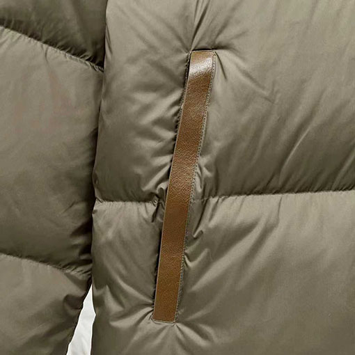 モンクレール BESBRE レザージッパーショートダウンジャケット