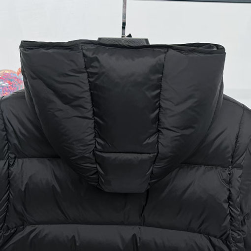 モンクレールコピー Cyclone 2in1 ダウンジャケット