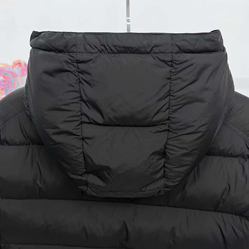 モンクレールスーパーコピー 取り外し可能なフード付きダウンジャケット