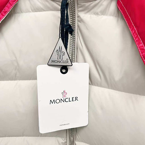 モンクレールスーパーコピー 取り外し可能なフード付きダウンジャケット