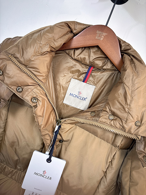 モンクレール Agneux レディースウエストカラーブロックのフード付きミドル丈ダウンジャケット