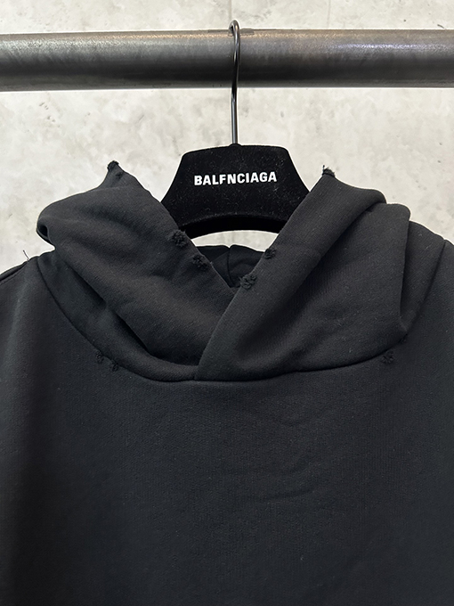 バレンシアガ Balenciaga サーフシリーズ クラックルプリント パーカー