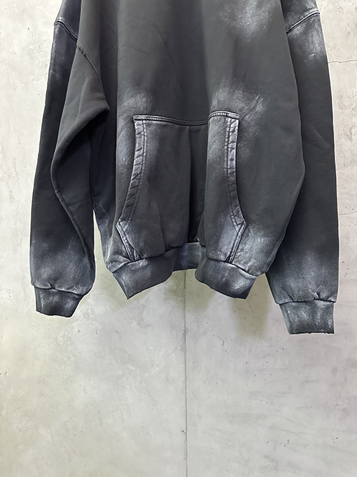 バレンシアガスーパーコピー ロゴ刺繍入り手描きグラフィティパーカー