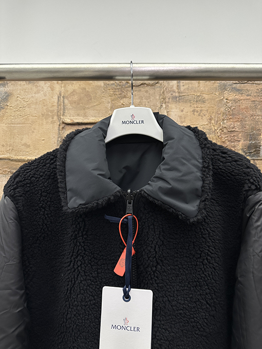 モンクレール 両面テディベアダウンジャケット