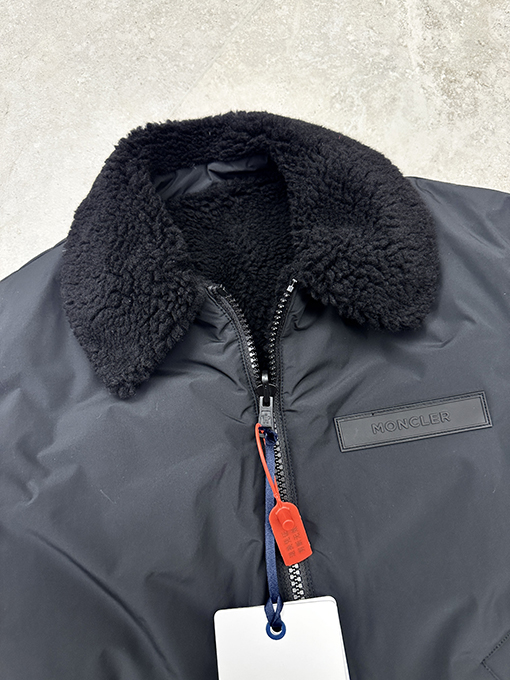 モンクレール 両面テディベアダウンジャケット