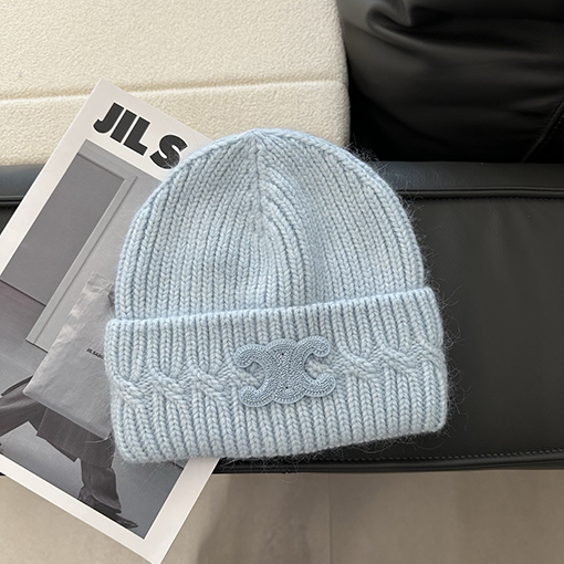 セリーヌスーパーコピー アンゴラウサギの毛の超ソフトなニット帽