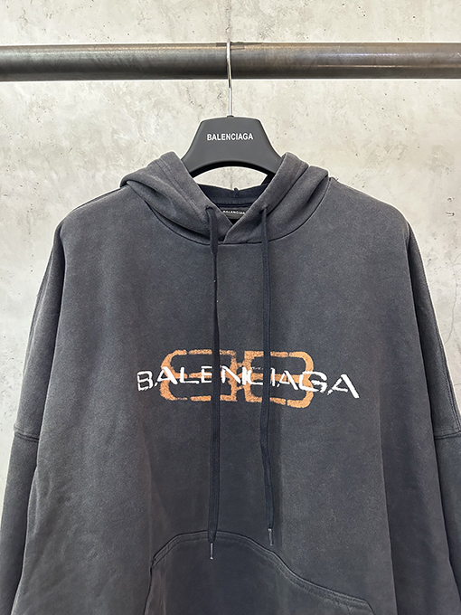 バレンシアガスーパーコピー Balenciaga ダブルBスローガンパーカー