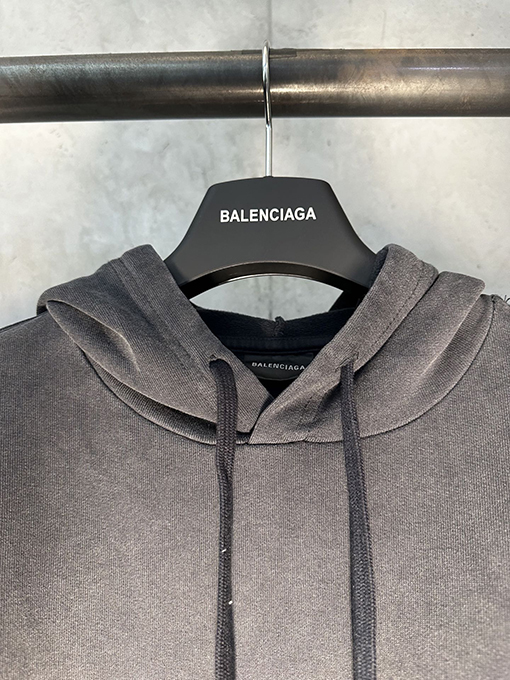バレンシアガスーパーコピー Balenciaga ダブルBスローガンパーカー