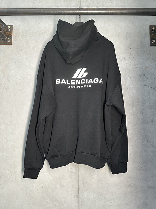 バレンシアガ Balenciaga IBスローガン反射プリントパーカー