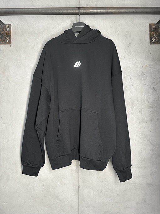 バレンシアガ Balenciaga IBスローガン反射プリントパーカー