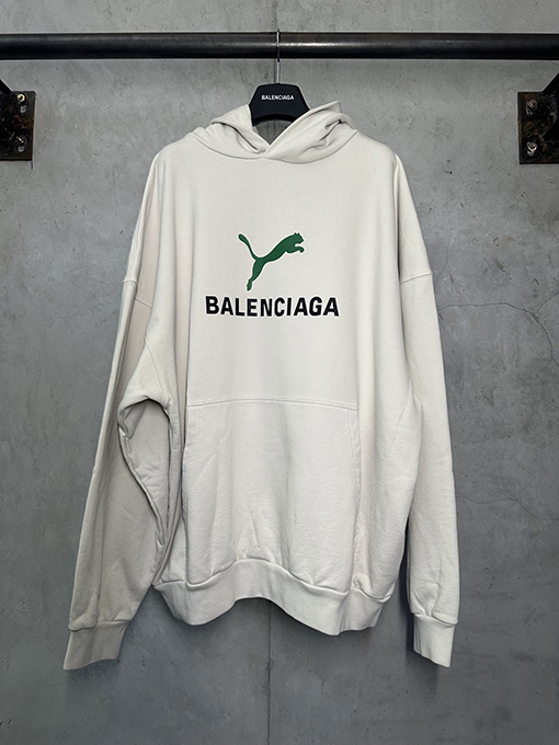 バレンシアガ Balenciaga プーマ コラボレーション ロゴプリント パーカー