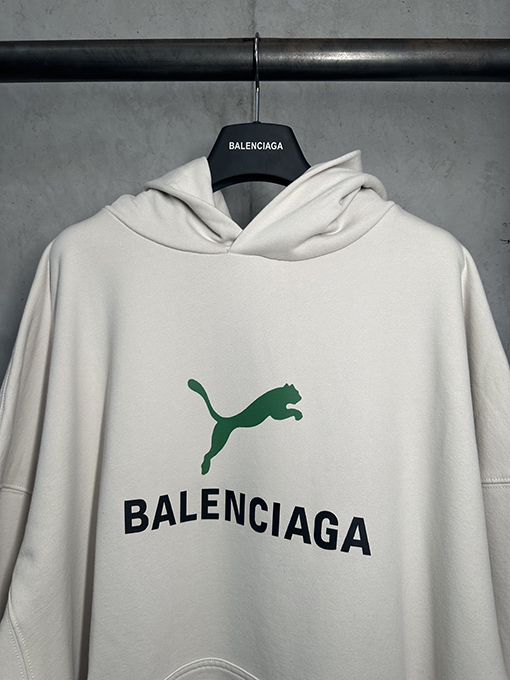 バレンシアガ Balenciaga プーマ コラボレーション ロゴプリント パーカー