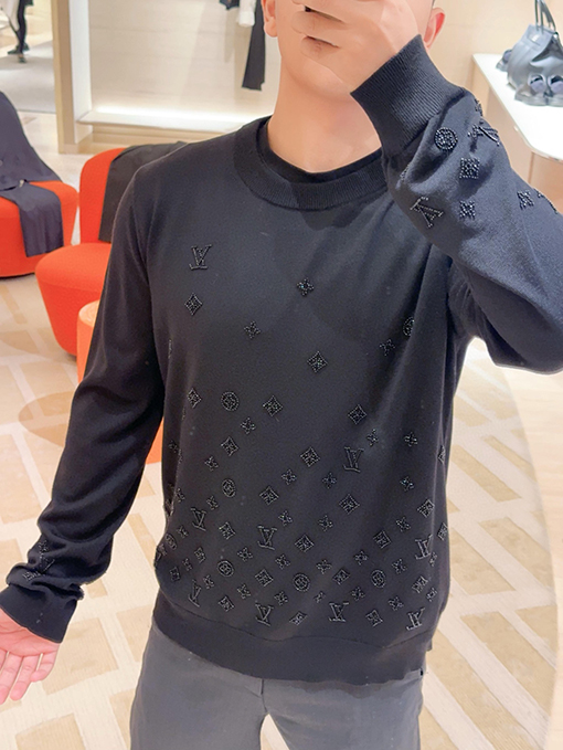 ルイヴィトンコピー グラデーションビーズニットプルオーバー