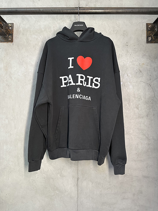 バレンシアガ Balenciaga PARIS ハートパリプリントパーカー