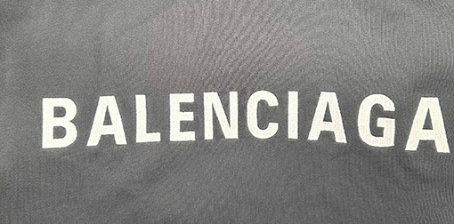 バレンシアガスーパーコピー Balenciaga ドロップショルダー刺繍パーカー