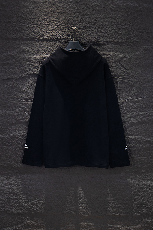 バレンシアガ Balenciaga 420g スキー限定刺繍スウェットシャツ