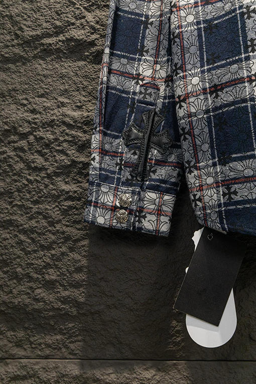 クロムハーツ 袖口にレザーパッチが付いた全面プリントのチェックシャツ