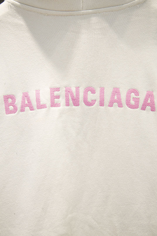 バレンシアガ Balenciaga 500g 刺繍パーカー