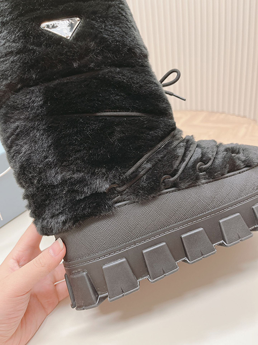 プラダ 人気のあるロングスペースブーツ