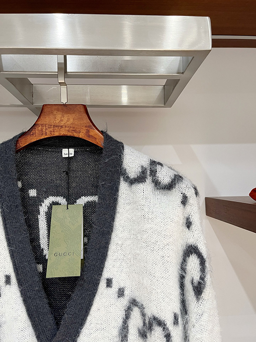 グッチ 両面ジャカードカーディガンセーター
