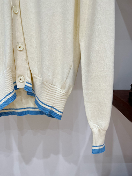 ディオール 新作の無地レター刺繍ニットカーディガン