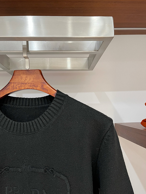 プラダコピー PRADA 新しい刺繍ロックセーター