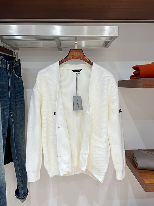 バレンシアガ Balenciaga 無地ニットカーディガン
