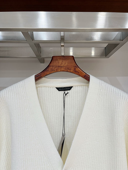 バレンシアガ Balenciaga 無地ニットカーディガン