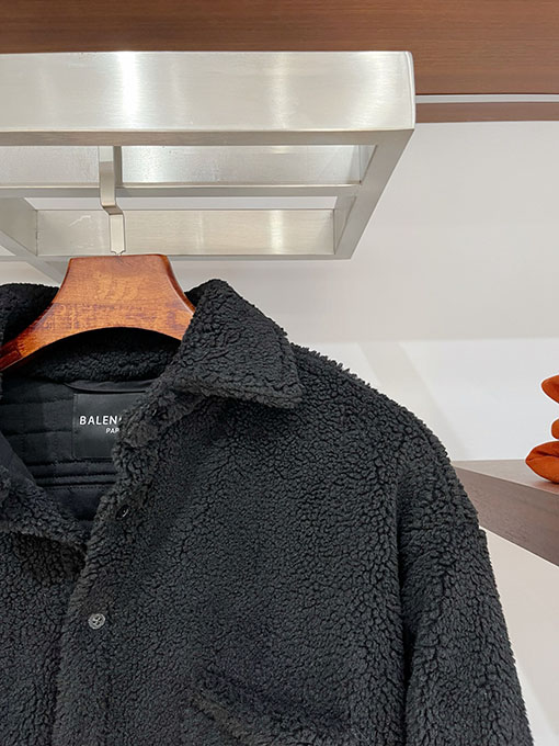 バレンシアガ eddy Fleece テディフリーススリーブパッチジャケット