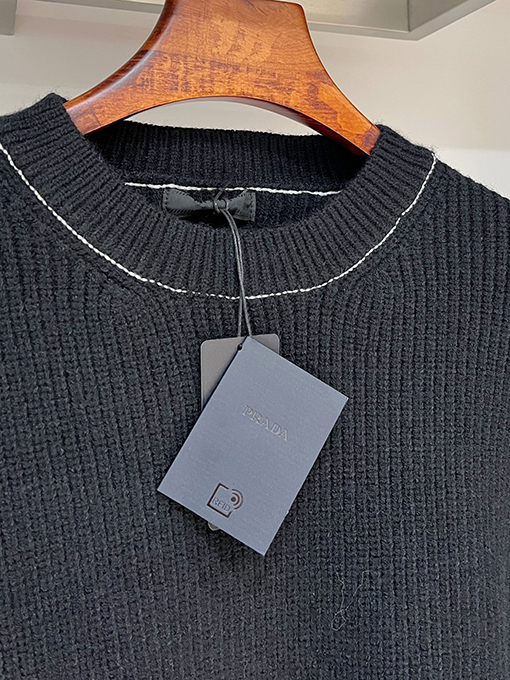 プラダスーパーコピー チャンキーニットセーター