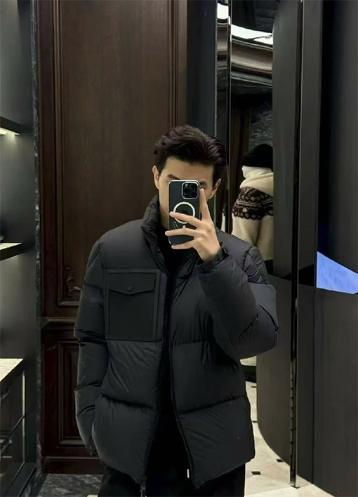 モンクレール フラップポケットダウンジャケット