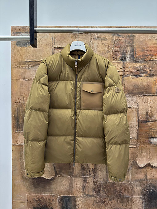モンクレール フラップポケットダウンジャケット