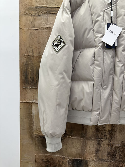 ディオール 張仔刺繍入り中綿ジャケット