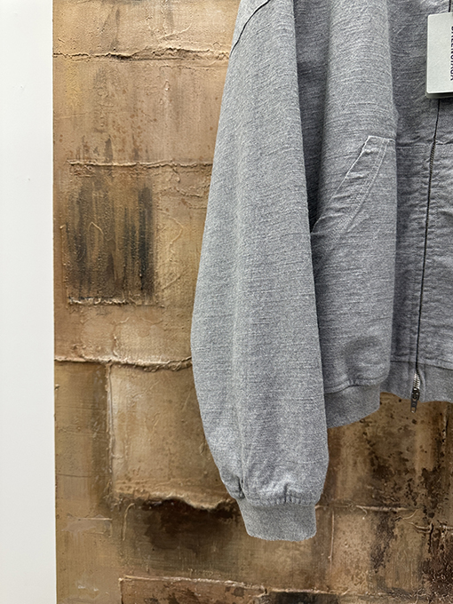 バレンシアガコピー 刺繍入りフード付きジャケット