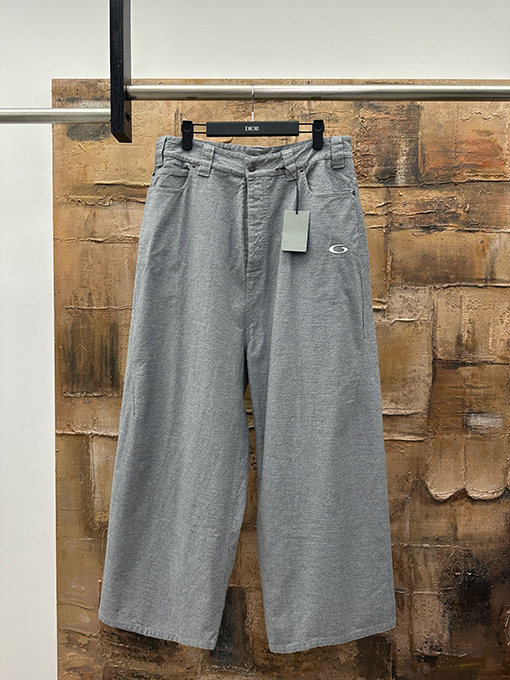 バレンシアガコピー 刺繍入りワイドレッグパンツ