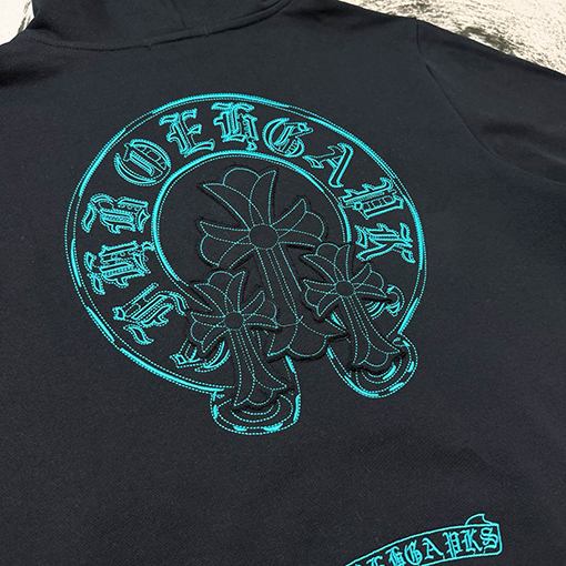 クロムハーツ 光沢のあるロゴパッチワーク刺繍のフード付きジャケット