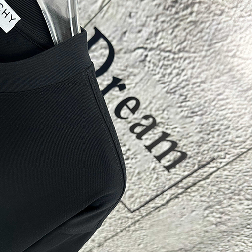 ジバンシイ GIVENCHY 新しい長袖シャツ