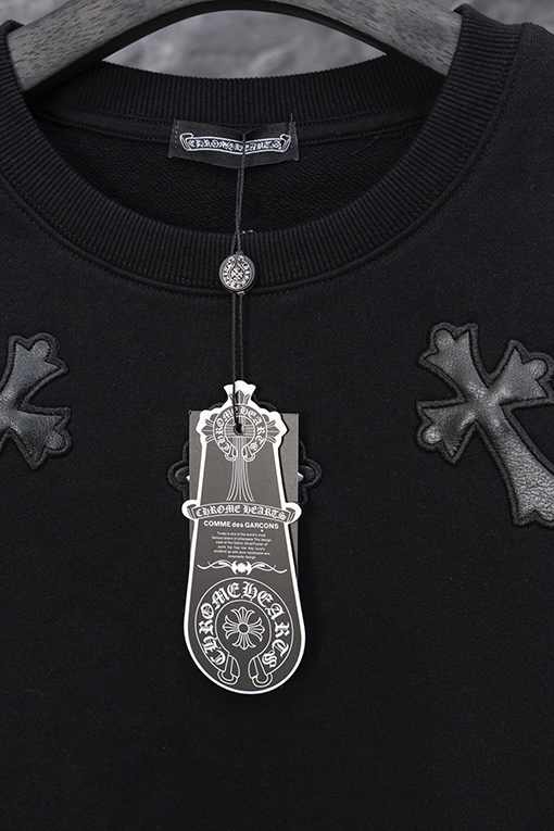 クロムハーツ ネックレスレザーラベルクルーネックスウェットシャツ