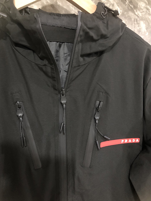 プラダスーパーコピー 新しいランウェイジャケット