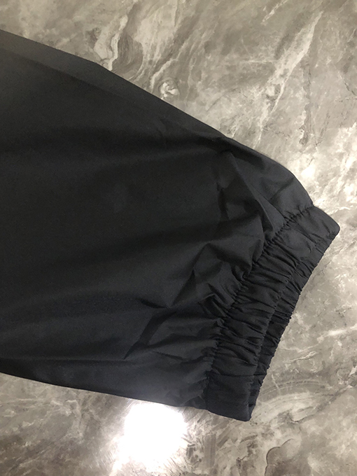 フェンディ 「ASモンスター」シリーズの新作トレンチコート/ジャケット