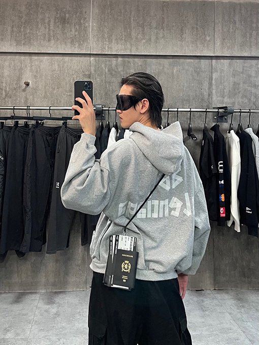 バレンシアガ Balenciaga 開梱マスキングテープフード付きスウェットシャツ