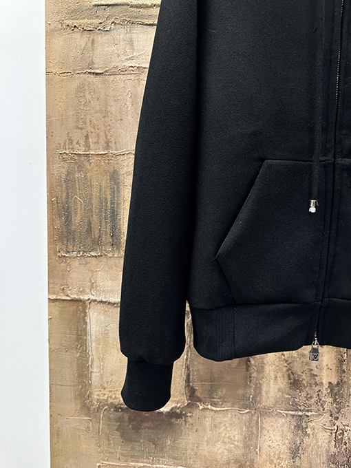 ルイヴィトンスーパーコピー フード付きジップアップジャケット