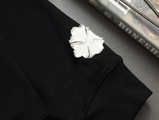 クロムハーツ クラシックなヘビーデューティーウォッシュデニム刺繍ロゴパーカー